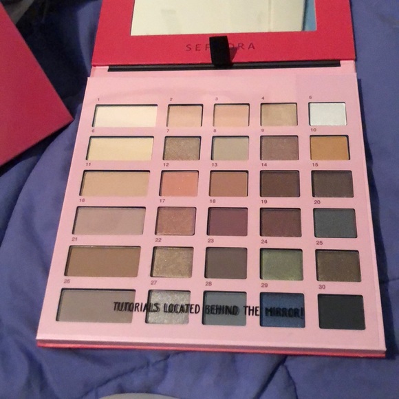 Sephora Easy on the Eyes eyeshadow palette - Picture 3 of 7